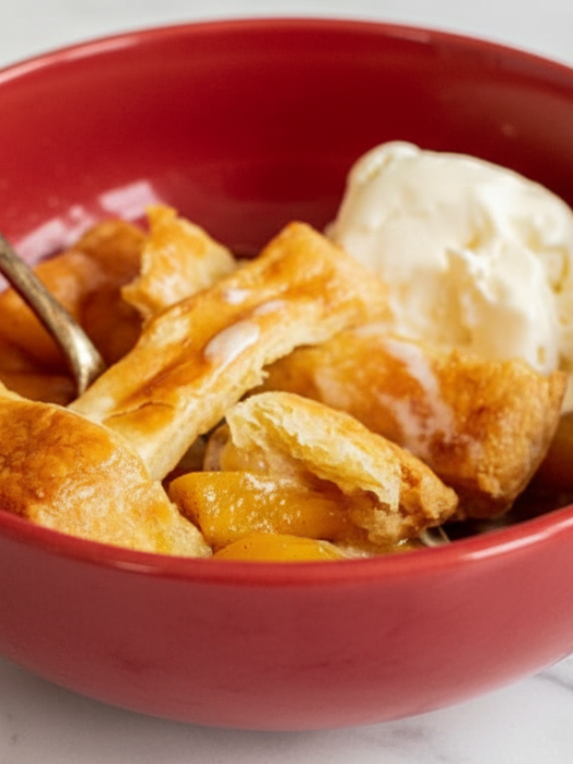 pie crust peach cobbler pie